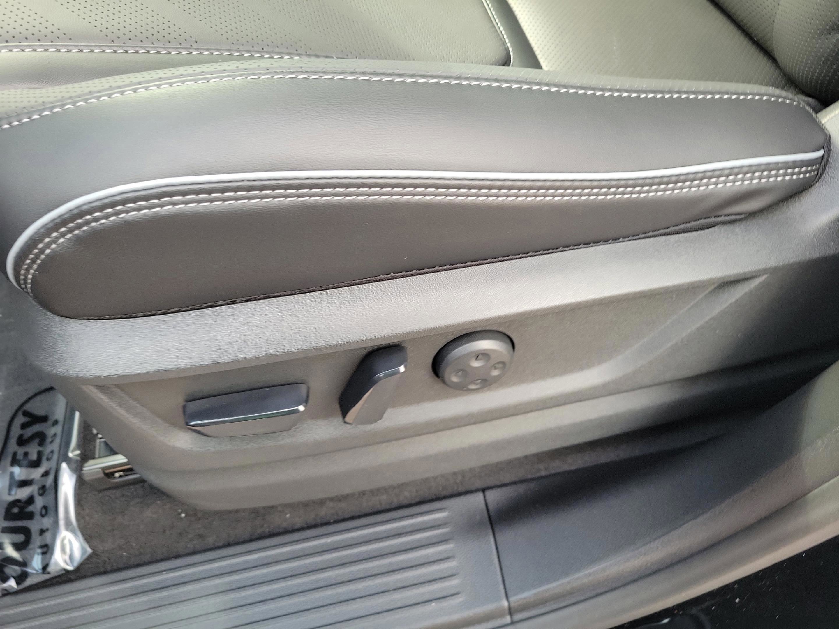 New 2026 INFINITI QX80 Luxe image 25