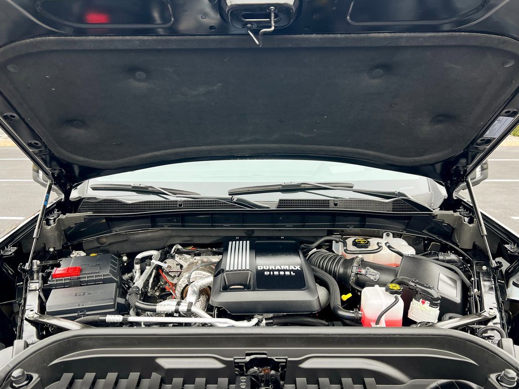 Used 2025 GMC Sierra 1500 AT4 w/ Technology Package image 17