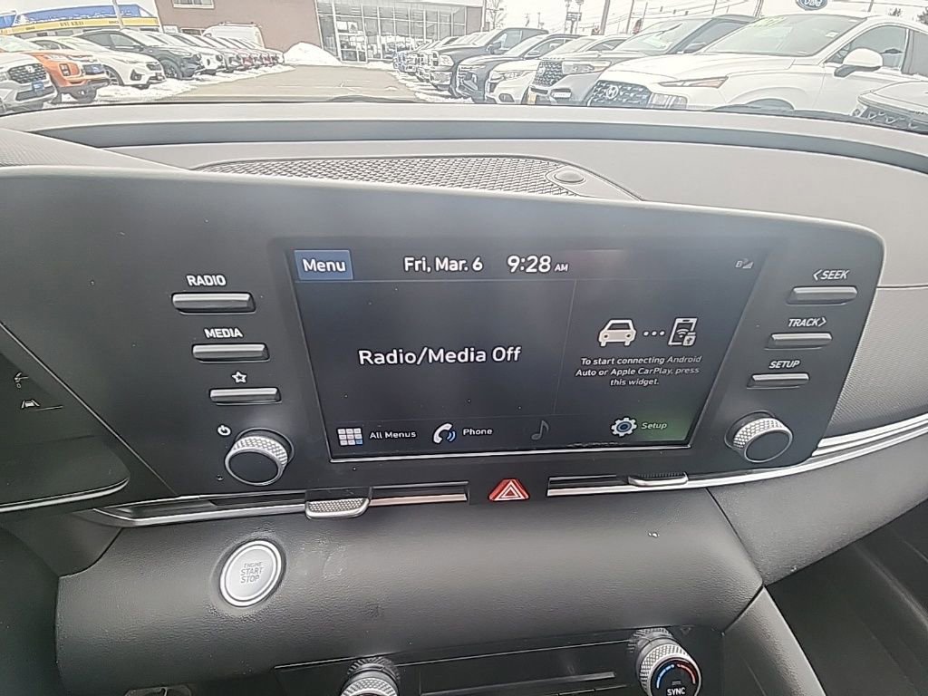 Certified 2023 Hyundai Elantra SEL image 17