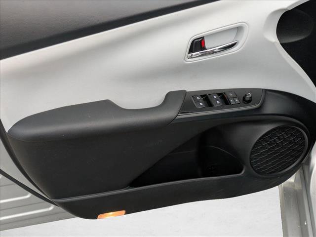 Used 2017 Toyota Prius Prime Premium image 10