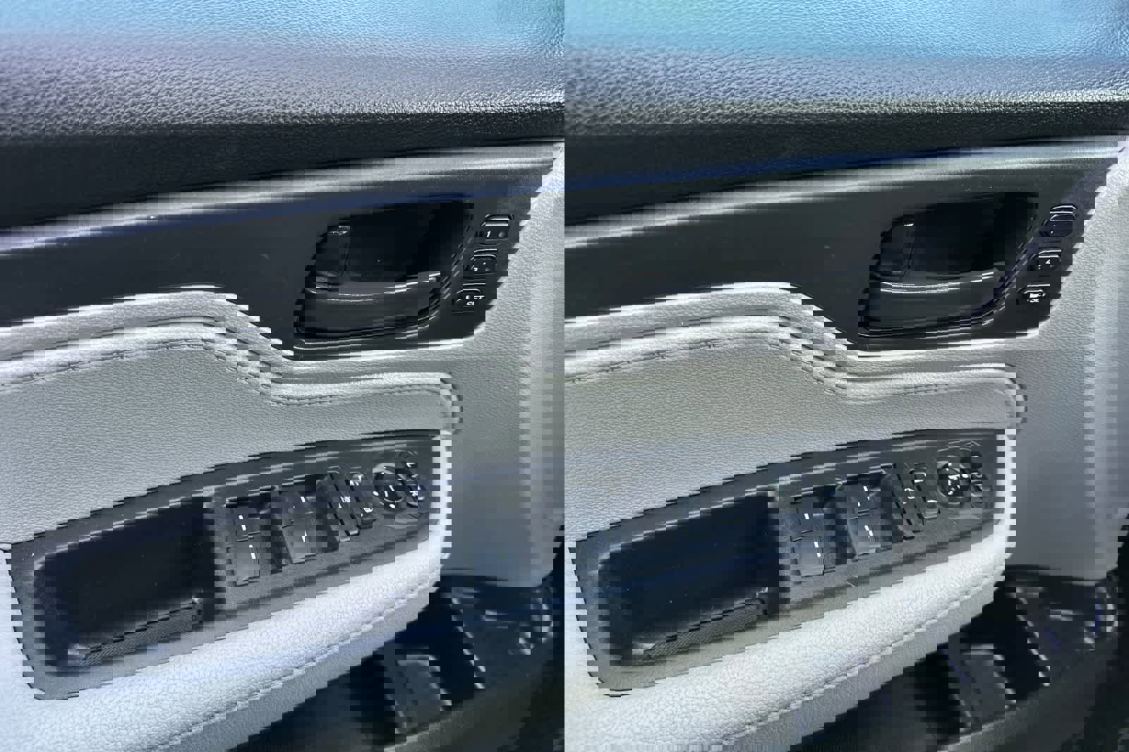 Used 2019 Honda Odyssey EX-L image 12