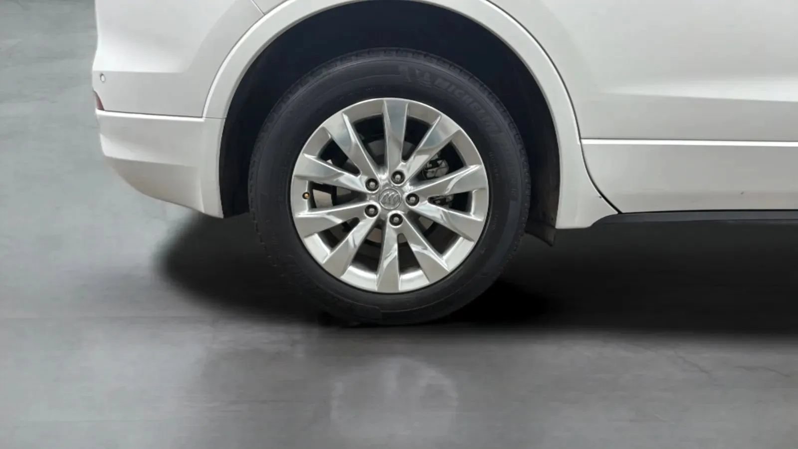 Used 2017 Buick Envision Essence FWD image 26