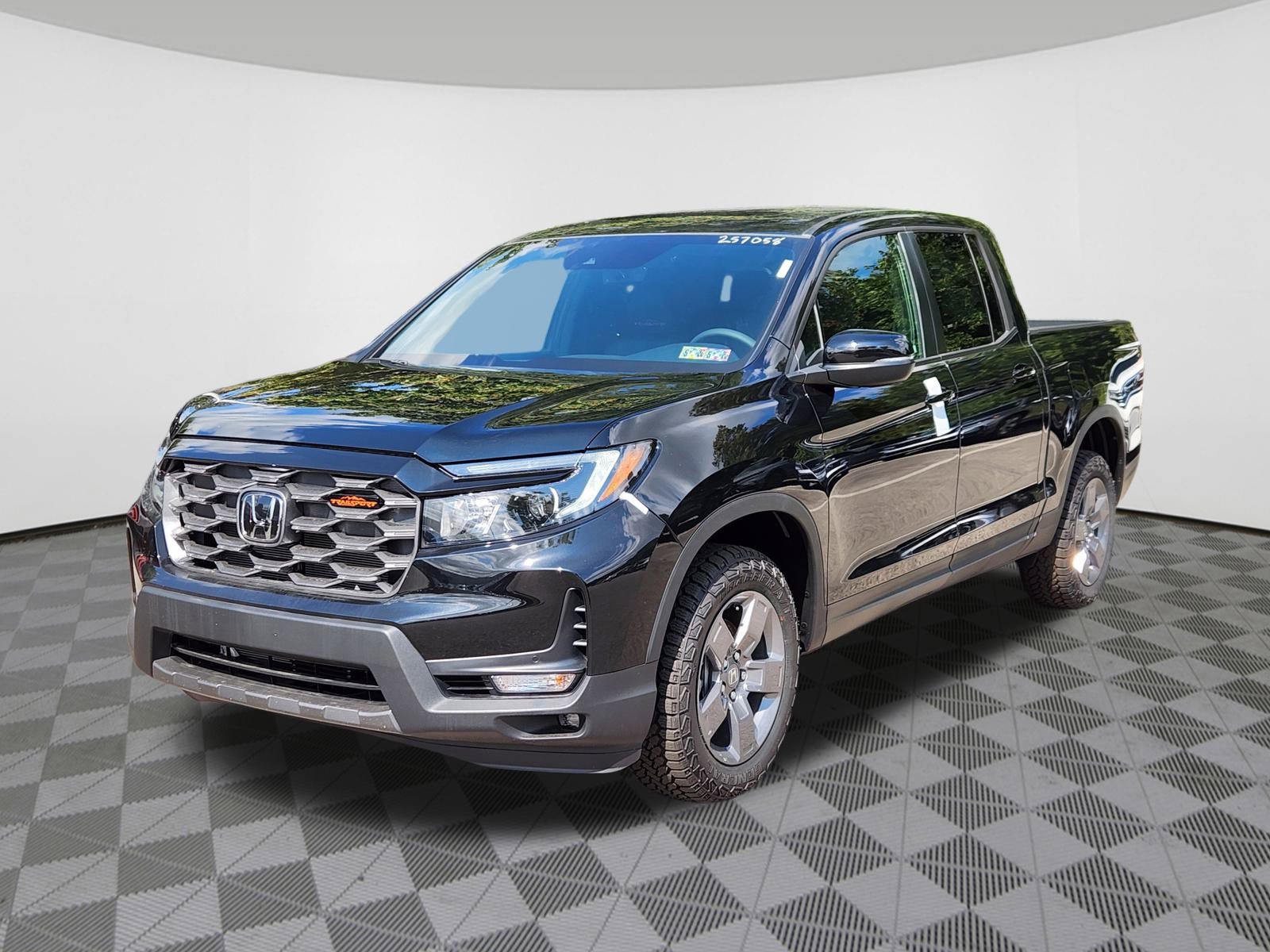 New 2025 Honda Ridgeline TrailSport image 2