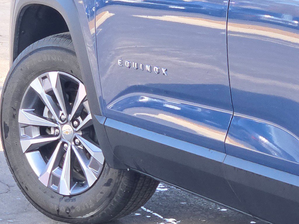 Certified 2025 Chevrolet Equinox LT FWD image 13