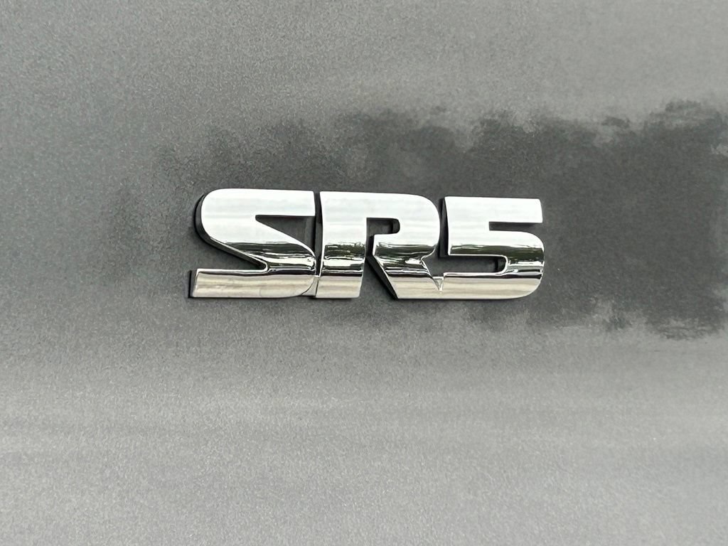 Used 2021 Toyota 4Runner SR5 Premium w/ Moonroof Package AWD/4WD image 21
