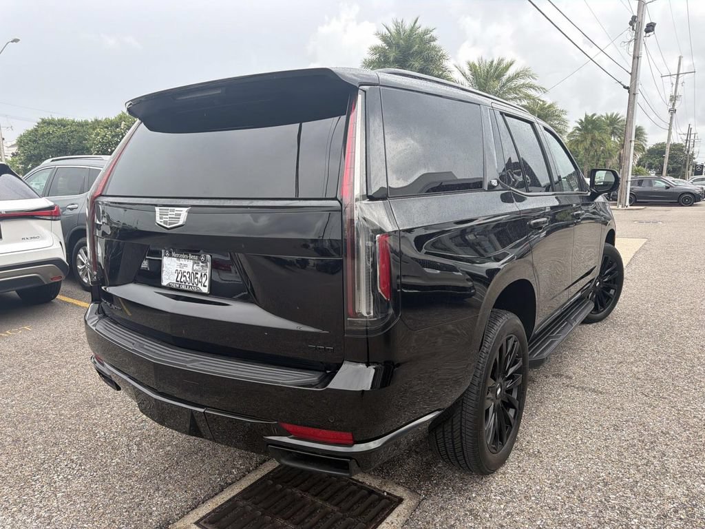 Used 2023 Cadillac Escalade Premium Luxury w/ LPO, Floor Liner Package AWD/4WD image 7