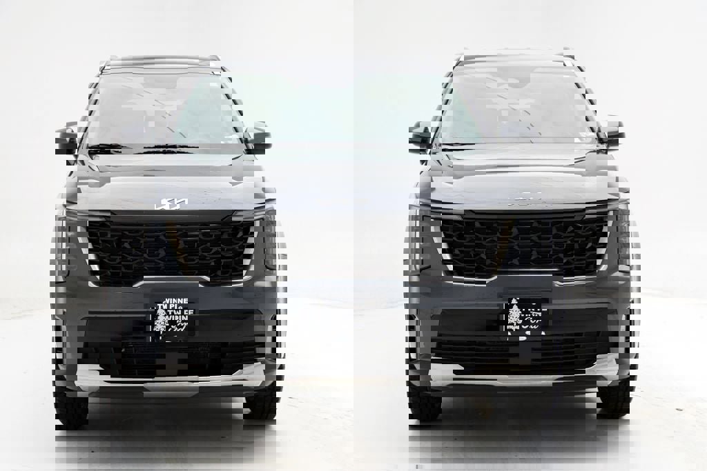 Used 2024 Kia Sorento S image 3