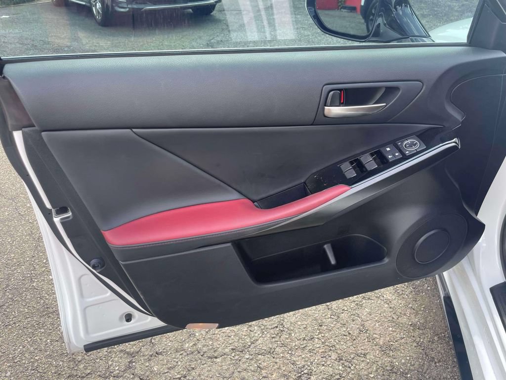 Used 2025 Lexus IS 350 F Sport RWD image 15
