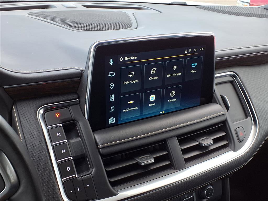 Used 2023 Chevrolet Suburban Premier image 7