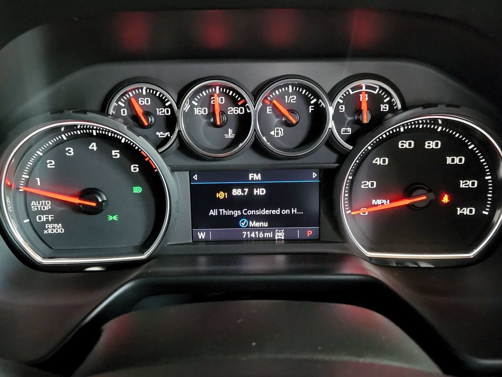 Used 2021 Chevrolet Tahoe Z71 w/ Luxury Package AWD/4WD image 30