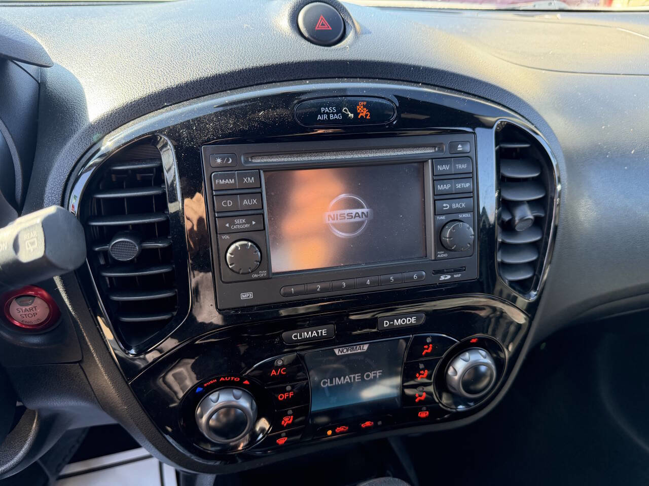 Used 2014 Nissan Juke NISMO w/ Navigation Package image 15