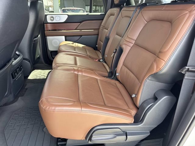 Used 2024 Lincoln Navigator L Reserve image 18