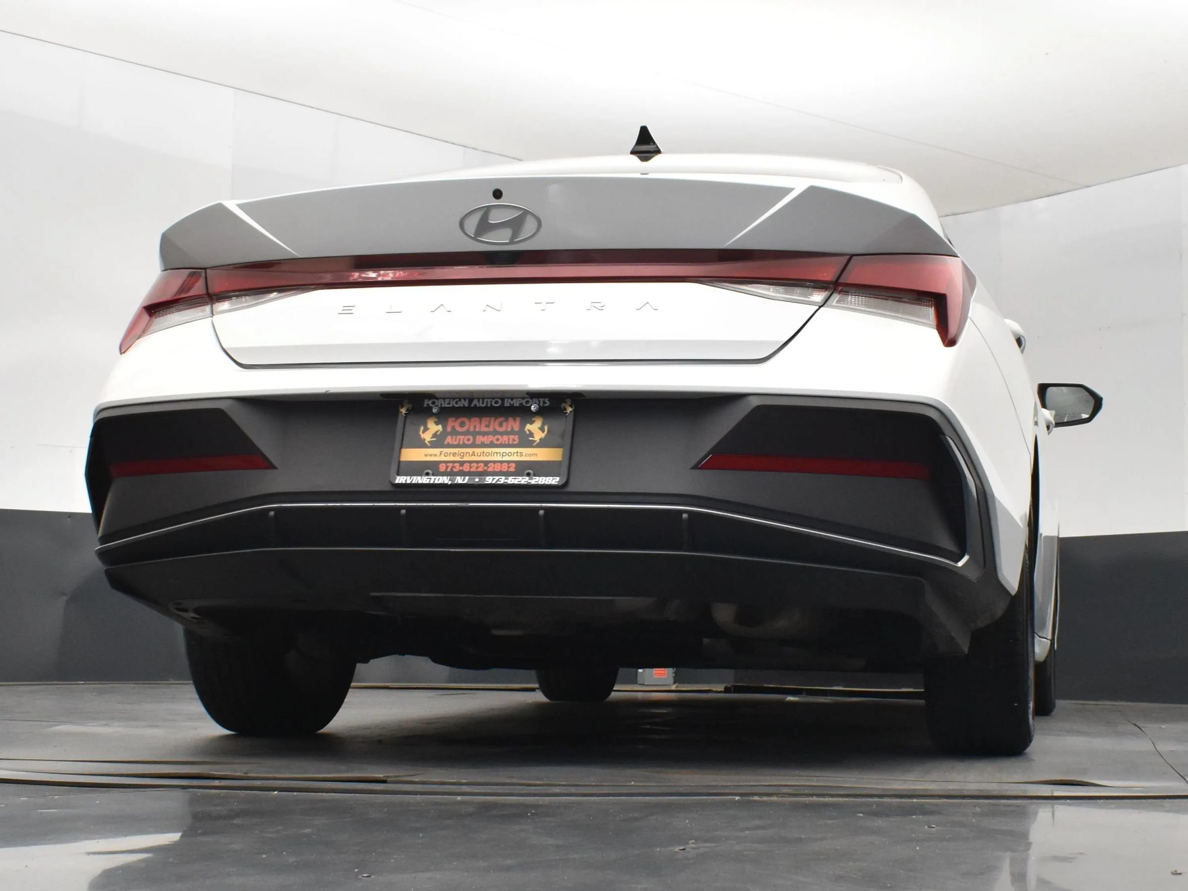 Used 2024 Hyundai Elantra SEL FWD image 10