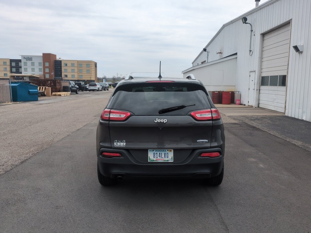 Used 2016 Jeep Cherokee Latitude w/ Comfort/Convenience Group image 7