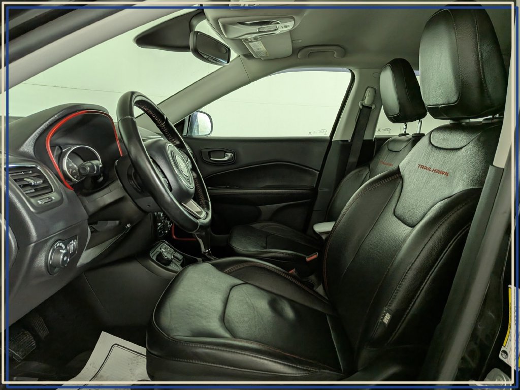 Used 2020 Jeep Compass Trailhawk w/ Leather Interior Group AWD/4WD image 16