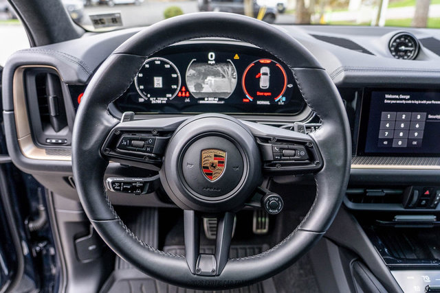 Used 2024 Porsche Cayenne S image 24