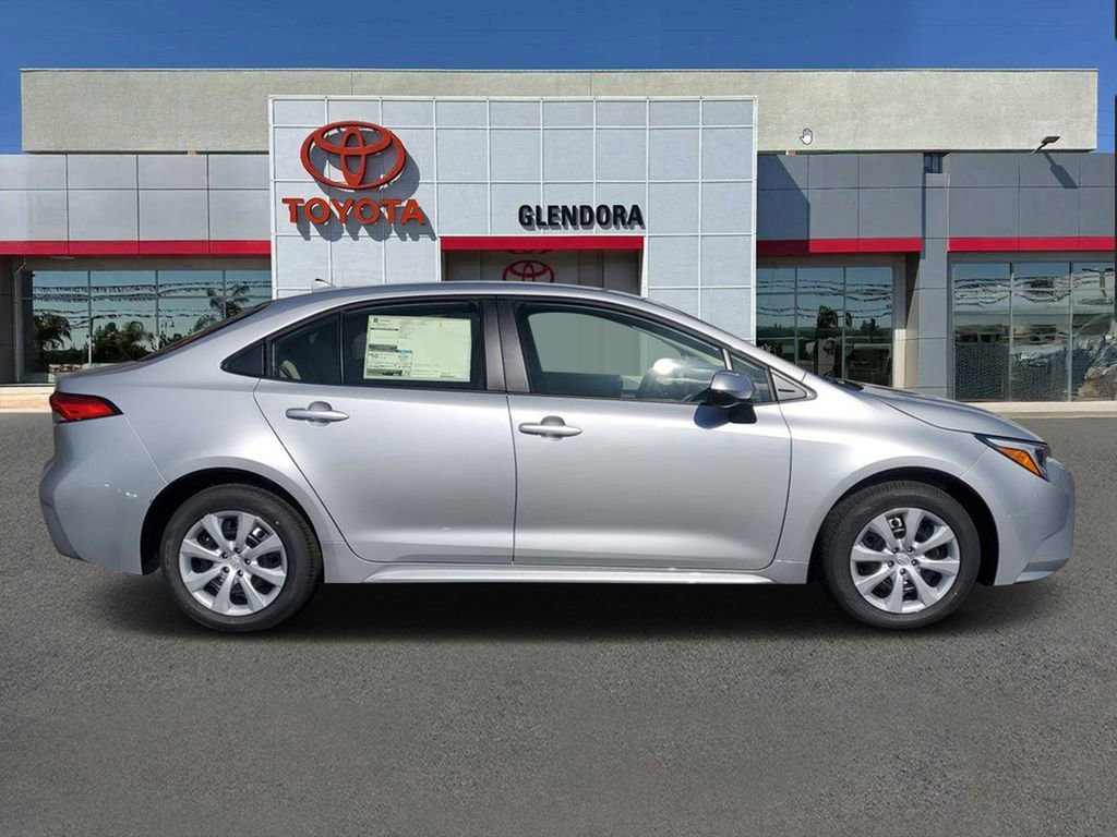 New 2026 Toyota Corolla LE FWD video 2