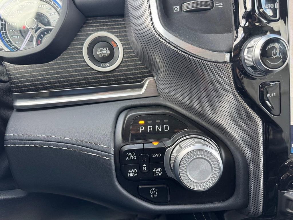 Used 2022 RAM 1500 Limited AWD/4WD image 25