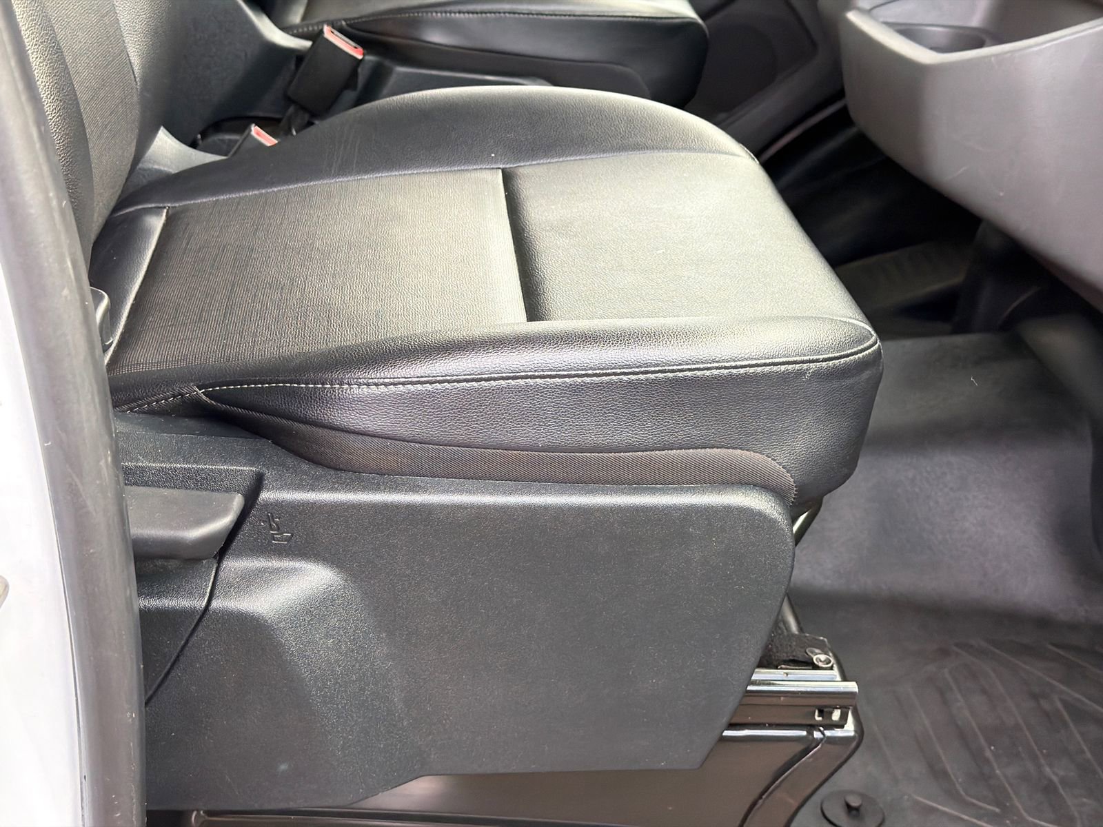 Used 2023 Ford Transit 250 Medium Roof image 16