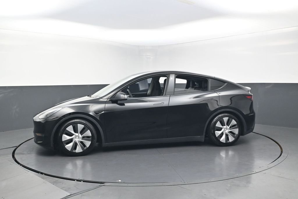 Used 2023 Tesla Model Y Long Range AWD/4WD image 11