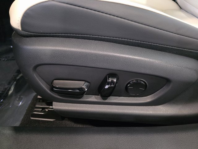 Certified 2025 Lexus ES 300h w/ Premium Package image 29