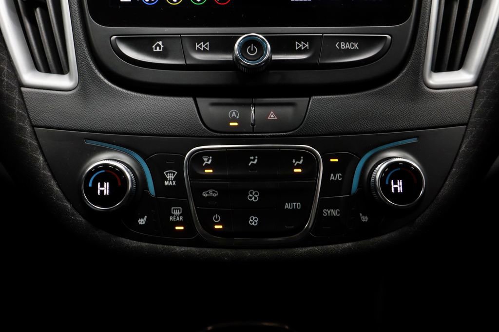 Used 2024 Chevrolet Malibu LT image 30