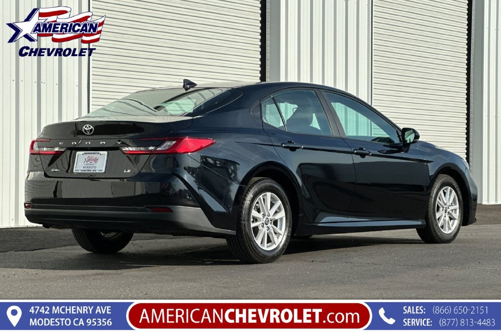 Used 2025 Toyota Camry LE FWD image 4