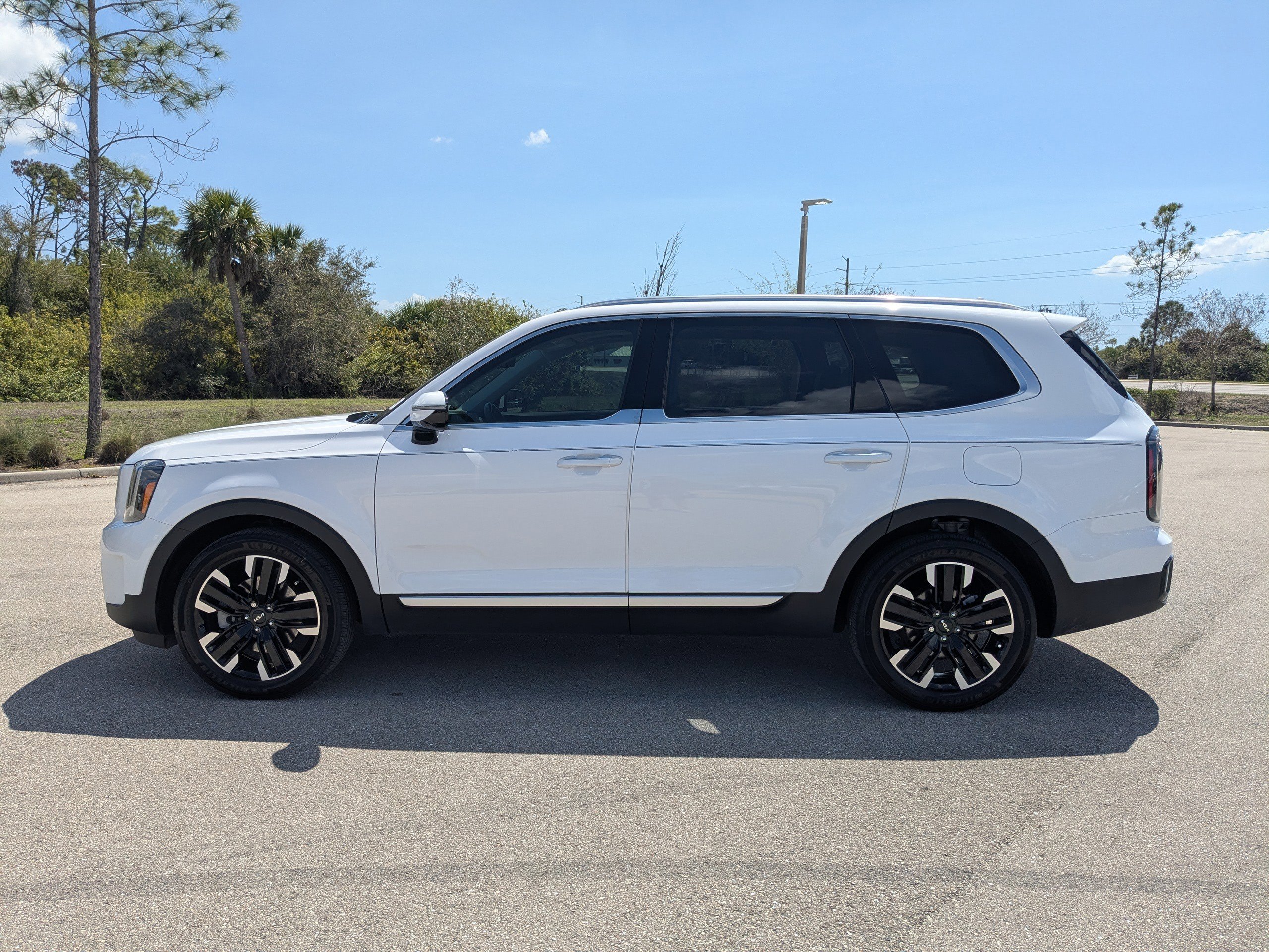 Certified 2024 Kia Telluride SX Prestige image 8