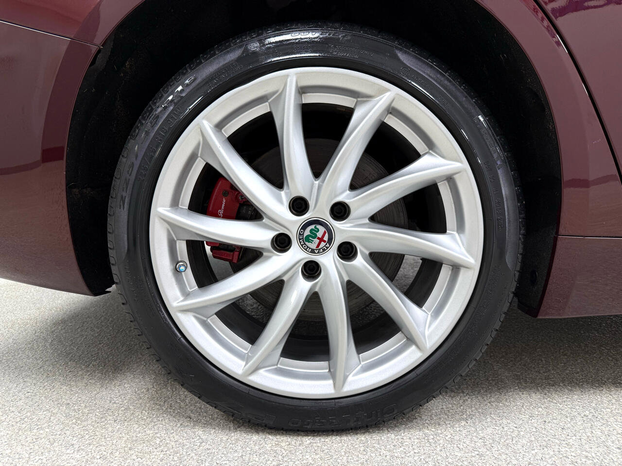 Used 2018 Alfa Romeo Giulia AWD image 39