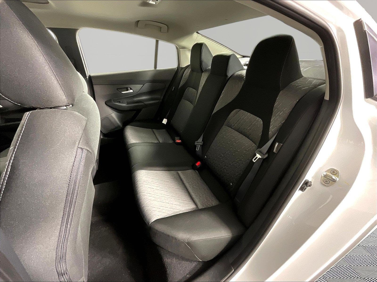 New 2026 Nissan Sentra SV w/ SV Convenience Package FWD image 18