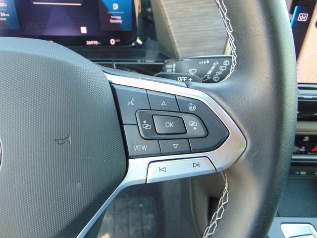 Used 2025 Volkswagen Atlas SEL AWD/4WD image 17