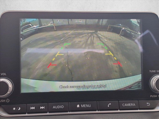 Used 2025 Nissan Sentra SV FWD image 13