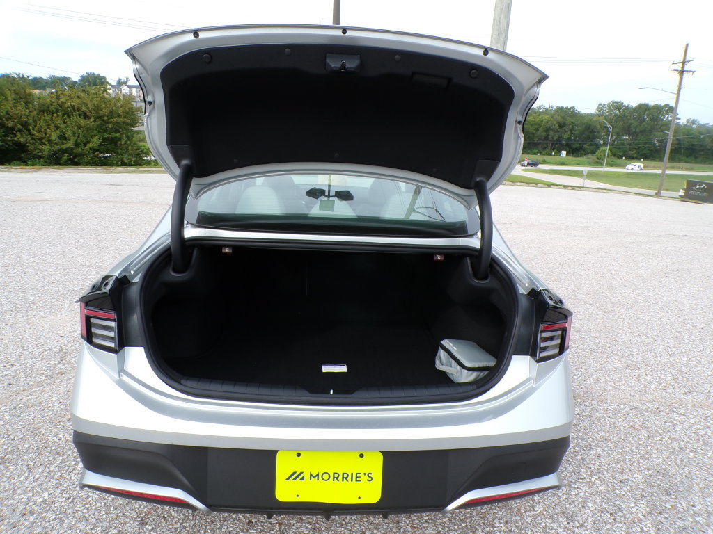 New 2026 Hyundai Sonata SE FWD image 17