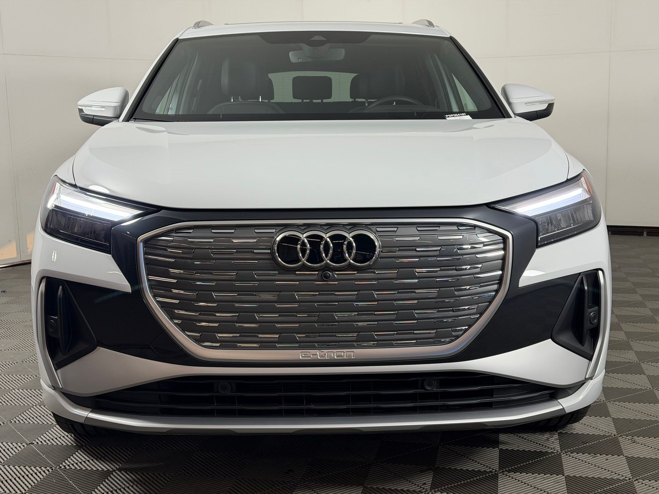 Used 2025 Audi Q4 e-tron Premium w/ Convenience Package AWD/4WD image 6
