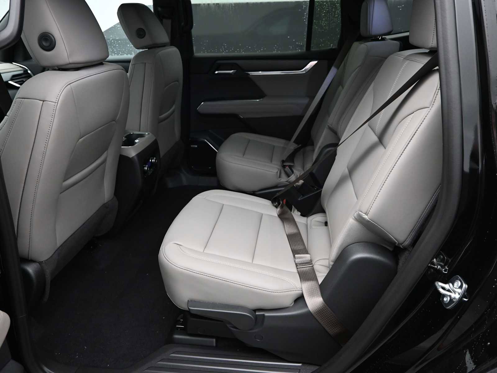 New 2026 GMC Acadia Elevation w/ Elevation Premium Package AWD/4WD image 18
