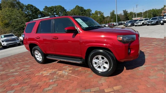 Used 2020 Toyota 4Runner SR5 image 3