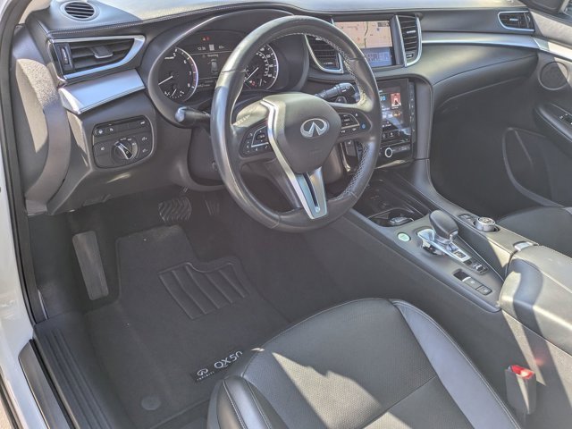 Used 2021 INFINITI QX50 Essential w/ Convenience Package image 17