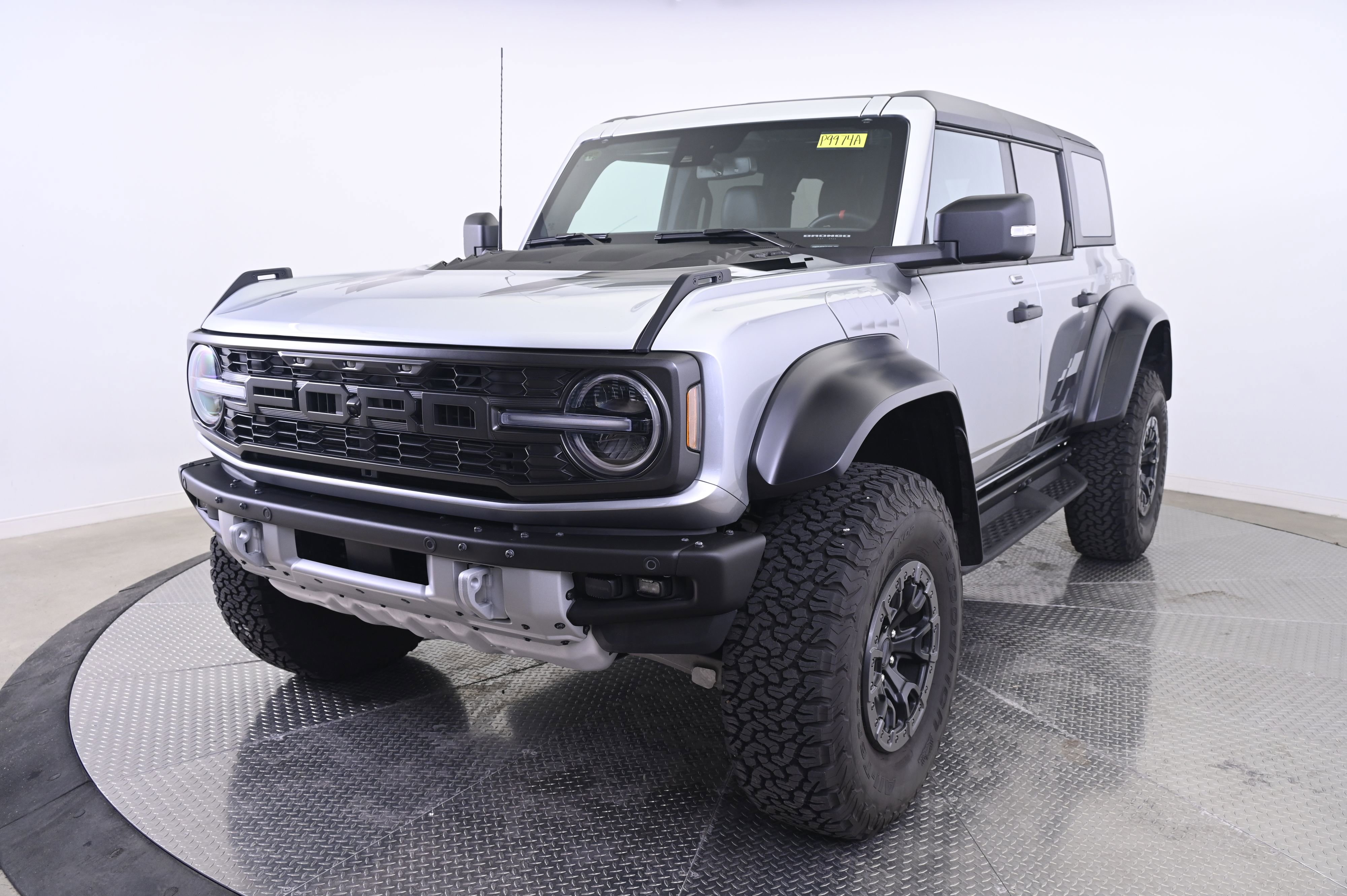 Used 2023 Ford Bronco Raptor AWD/4WD video 1