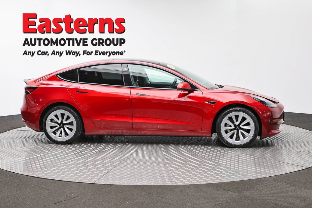 Used 2021 Tesla Model 3 Standard Range Plus image 4