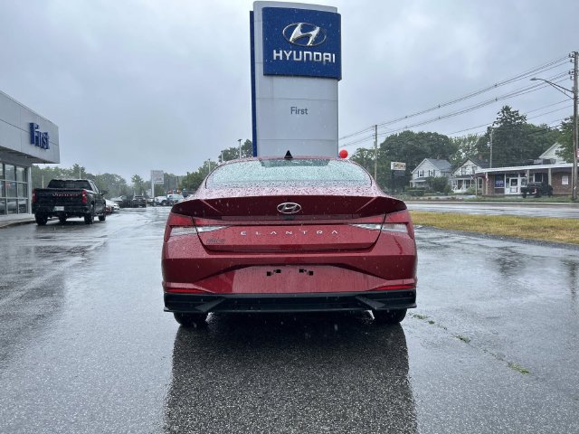 Certified 2023 Hyundai Elantra SEL FWD image 4