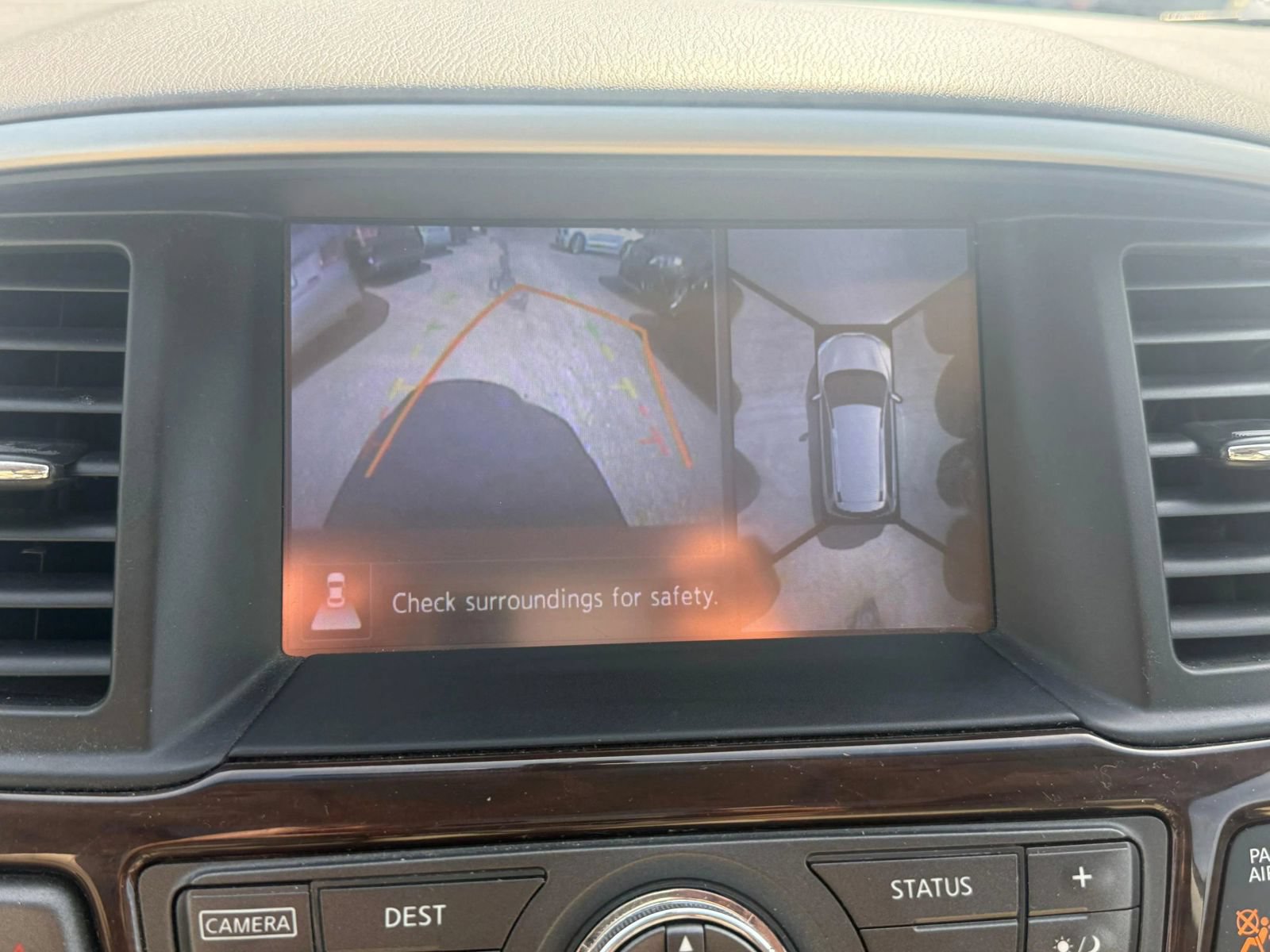 Used 2015 Nissan Pathfinder Platinum w/ Family Entertainment Package FWD image 18