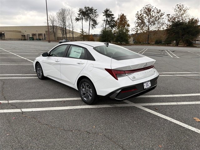 New 2026 Hyundai Elantra Blue image 5