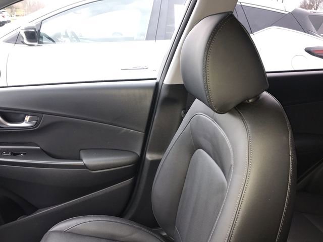 Used 2023 Hyundai Kona Limited image 24