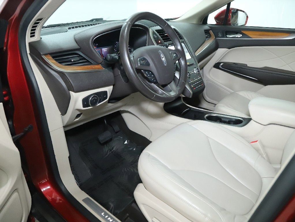 Used 2019 Lincoln MKC Select w/ Select Plus Package image 17