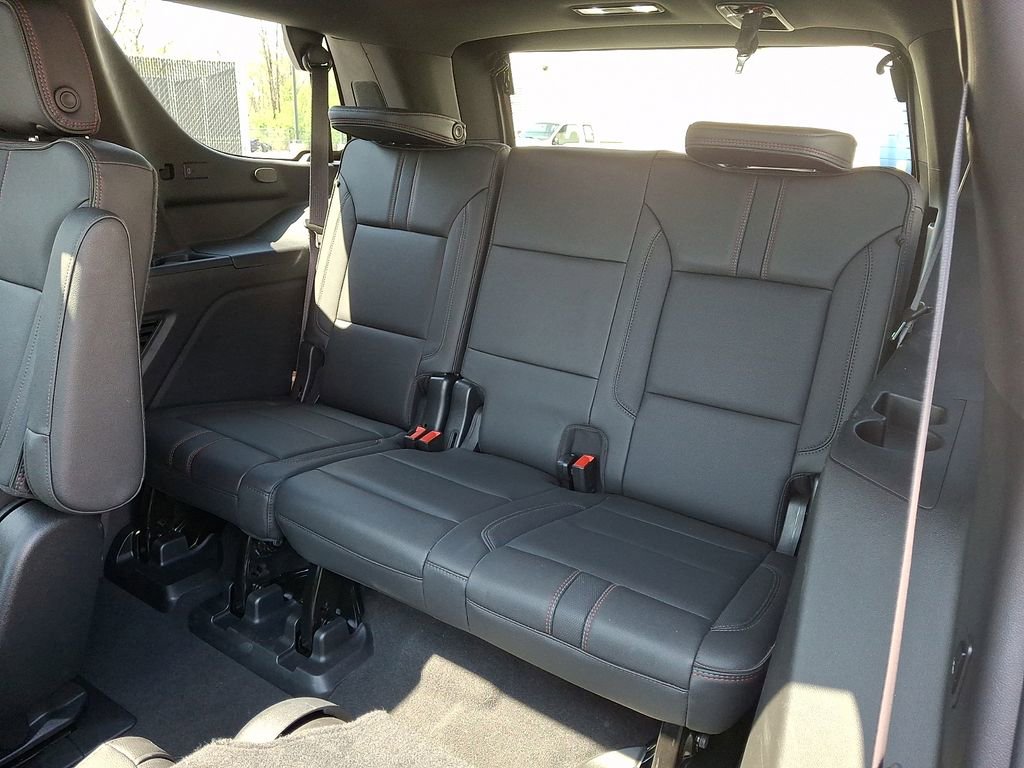 Used 2022 Chevrolet Tahoe RST w/ Luxury Package image 14
