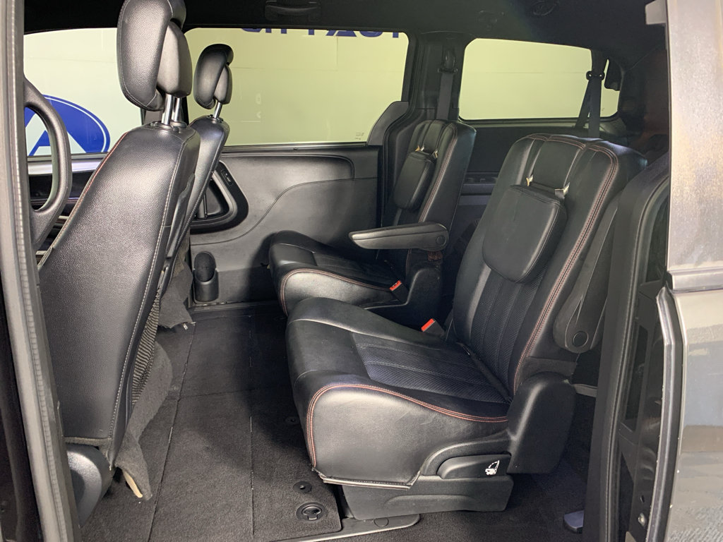 Used 2020 Dodge Grand Caravan GT FWD image 28