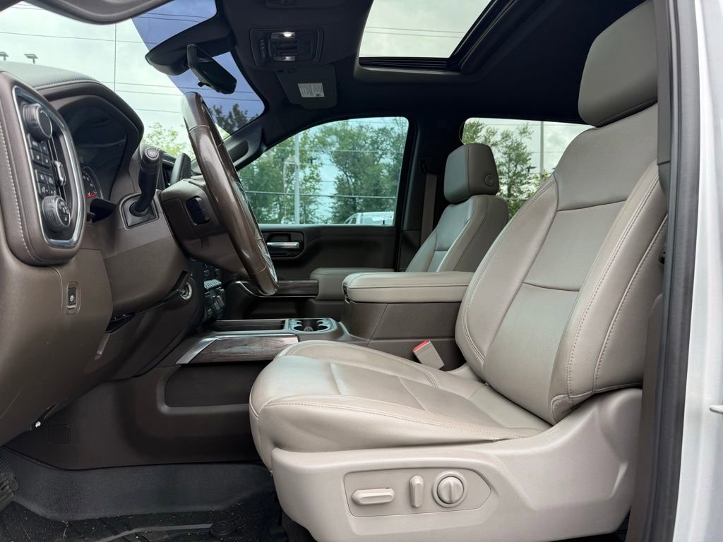 Used 2019 Chevrolet Silverado 1500 LTZ w/ LTZ Premium Package AWD/4WD image 17