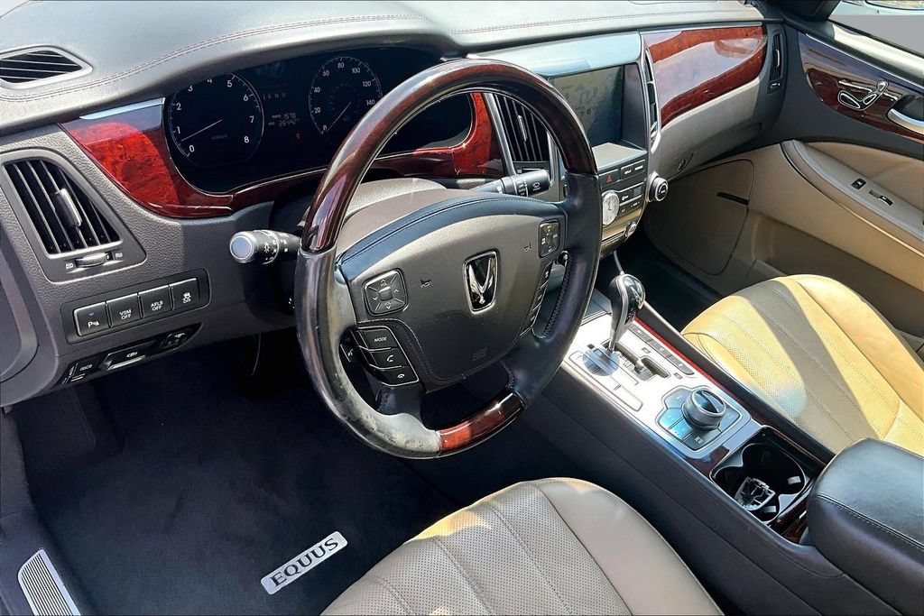 Used 2011 Hyundai Equus Ultimate RWD image 13