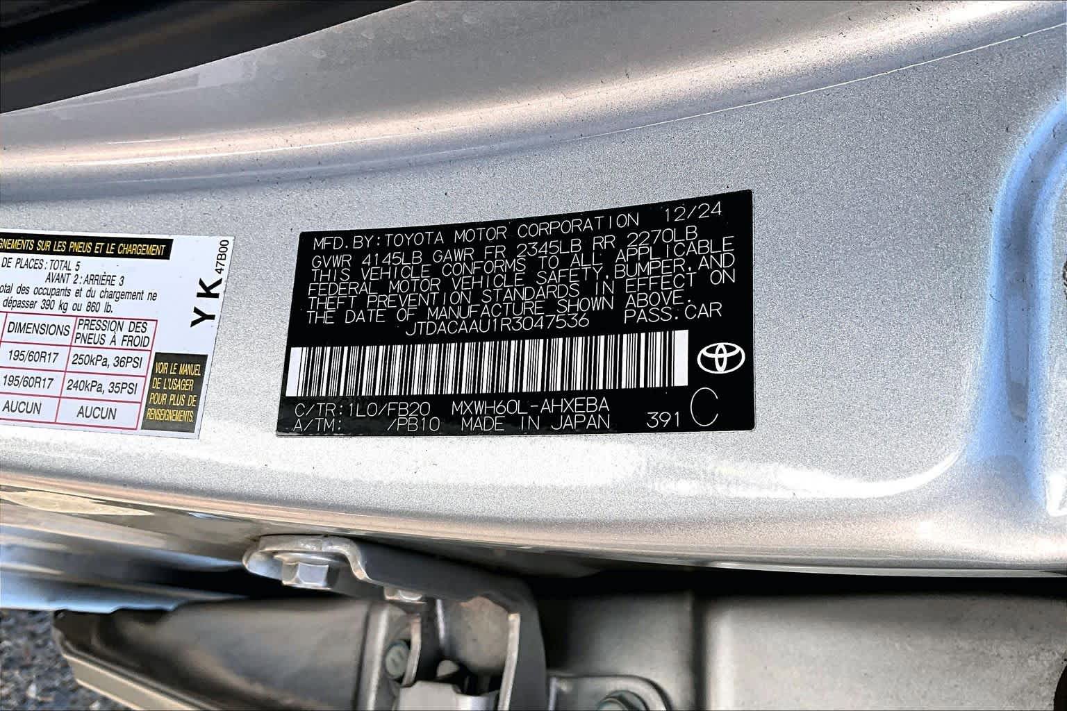 Used 2024 Toyota Prius LE FWD image 36
