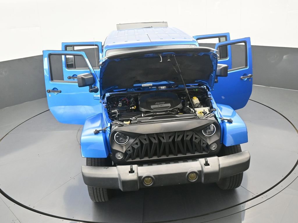 Used 2015 Jeep Wrangler Unlimited Sahara w/ Dual Top Group image 63